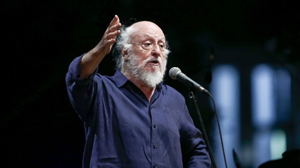 Διονύσης Σαββόπουλος: Τι έκανε στις τελευταίες στιγμές της ζωής του – Η αποκάλυψη στενού του συνεργάτη