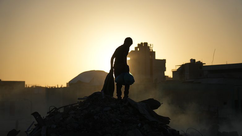 Το Ισραήλ εξαπέλυσε νέα επίθεση εντός της Γάζας Το Ισραήλ εξαπέλυσε νέα επίθεση εντός της Γάζας