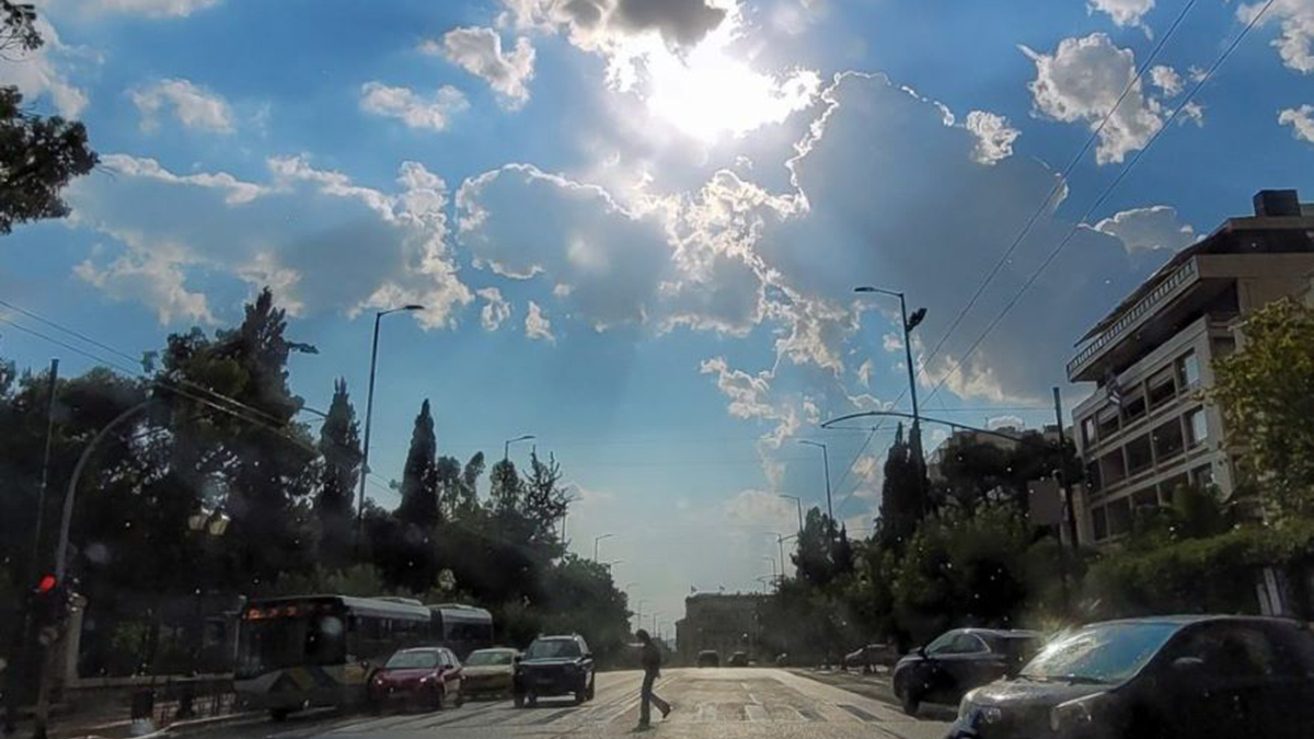 Καιρός: «Μίνι Άνοιξη» ως και τη Δευτέρα