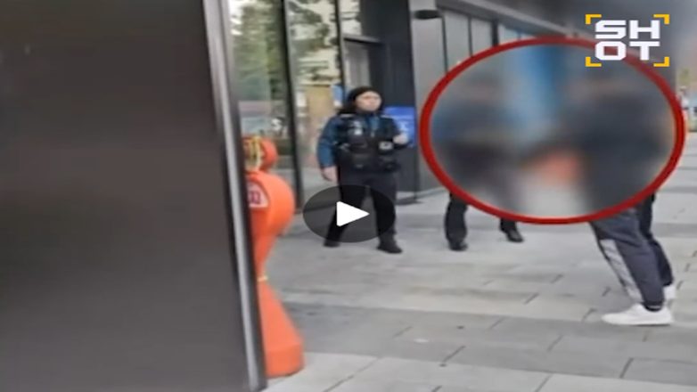 Νότια Κορέα: Μεθυσμένος Ρώσος επιτίθεται με μπαλτά σε αστυνομικούς