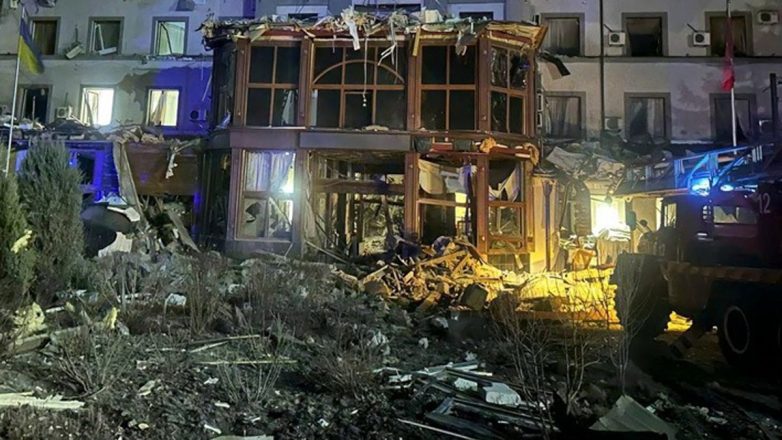 Ουκρανία: Δύο πολυκατοικίες χτυπήθηκαν στο Κίεβο από επιδρομές της Ρωσίας