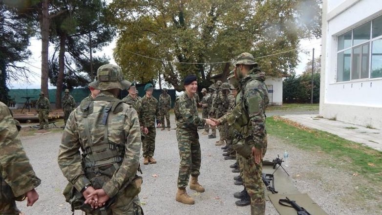 Στο Κέντρο Εκπαιδεύσεως Ανορθόδοξου Πολέμου ο Αρχηγός του ΓΕΣ Στο Κέντρο Εκπαιδεύσεως Ανορθόδοξου Πολέμου ο Αρχηγός του ΓΕΣ