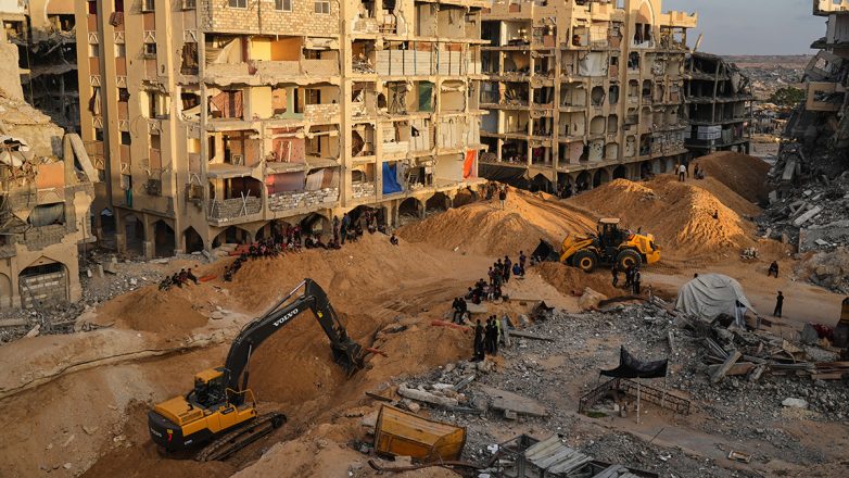 Το Ισραήλ επιτρέπει σε ομάδες του Ερυθρού Σταυρού και της Αιγύπτου να εισέλθουν στη Γάζα Το Ισραήλ επιτρέπει σε ομάδες του Ερυθρού Σταυρού και της Αιγύπτου να εισέλθουν στη Γάζα