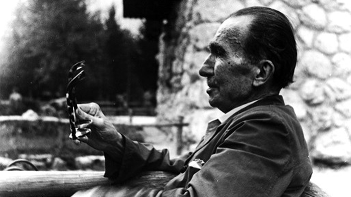 Καζαντζάκης, ο άνθρωπος που πάλεψε με τα σκοτάδια του για να βρει μια στάλα φως