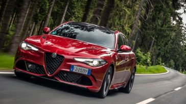 Alfa Romeo: Παρατείνει την παραγωγή των Giulia και Stelvio για δύο χρόνια, ενώ παράλληλα επαναφέρει τις εκδόσεις Quadrifoglio  Alfa Romeo: Παρατείνει την παραγωγή των Giulia και Stelvio για δύο χρόνια, ενώ παράλληλα επαναφέρει τις εκδόσεις Quadrifoglio