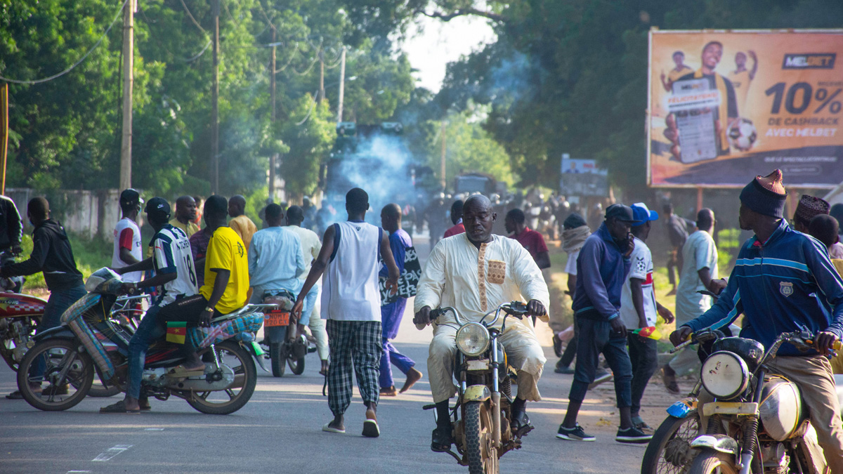 Καμερούν: Τέσσερις νεκροί σε συγκρούσεις αστυνομικών με υποστηρικτές της αντιπολίτευσης