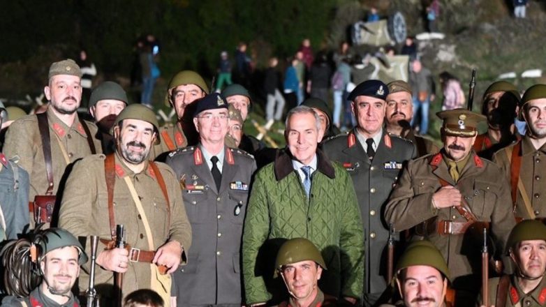 Στην τελετή αναπαράστασης της Μάχης του Καλπακίου ο υφυπουργός Εθνικής Άμυνας