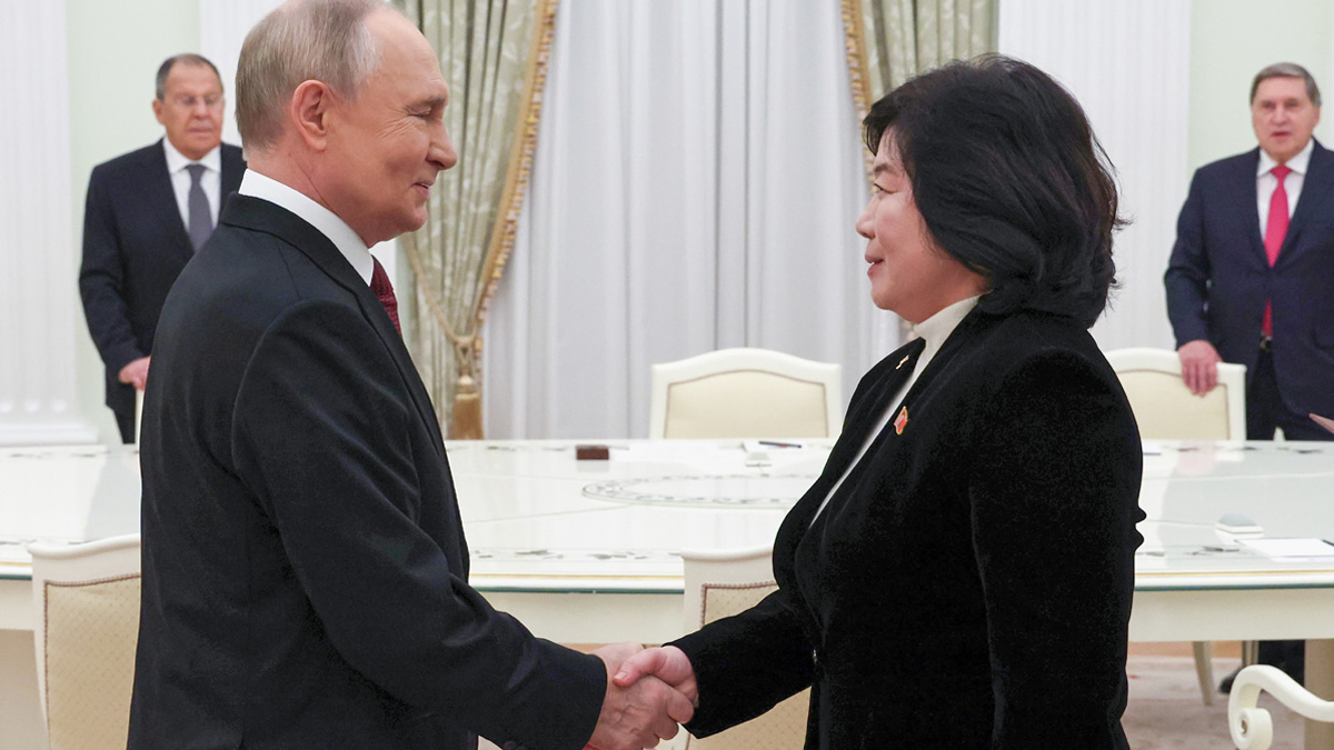 Συνάντηση Πούτιν με την ΥΠΕΞ της Βόρειας Κορέας