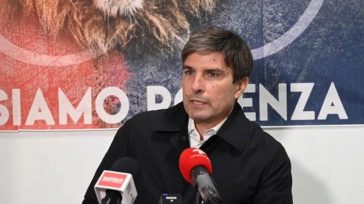 «Ο Ρομαϊρόνε υποψήφιος τεχνικός διευθυντής για τον Παναθηναϊκό» «Ο Ρομαϊρόνε υποψήφιος τεχνικός διευθυντής για τον Παναθηναϊκό»