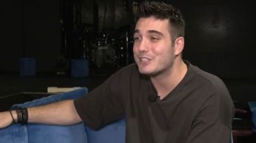 Γιώργος Κακοσαίος: Η στήριξη από την οικογένειά του πριν την πρεμιέρα και ο ρόλος της μητέρας του στο καμαρίνι Γιώργος Κακοσαίος: Η στήριξη από την οικογένειά του πριν την πρεμιέρα και ο ρόλος της μητέρας του στο καμαρίνι