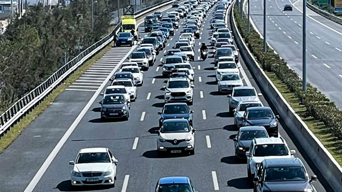 Καραμπόλα 4 οχημάτων στην Εθνική Οδό Αθηνών – Λαμίας