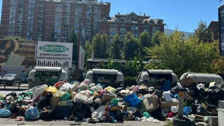 Βόρεια Μακεδονία: «Πνιγμένα» στα σκουπίδια τα Σκόπια – Προφυλάκιση υπευθύνων καθαριότητας