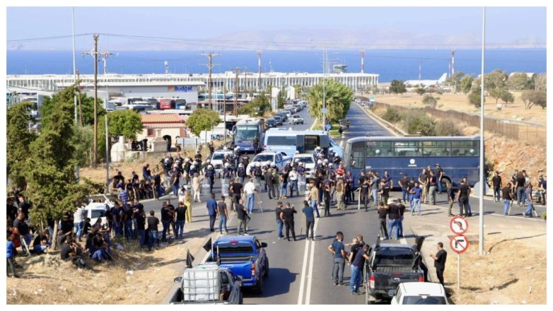 Κλείνουν δρόμους στην Κρήτη οι αγρότες Κλείνουν δρόμους στην Κρήτη οι αγρότες