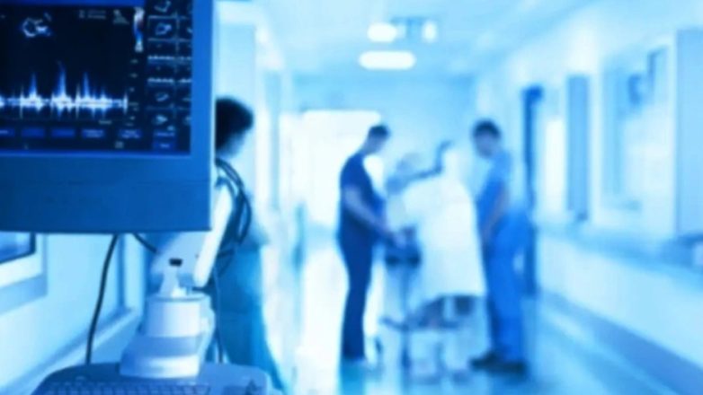 Μάχη για τη ζωή της δίνει η 70χρονη που δέχτηκε επίθεση στη Γλυφάδα