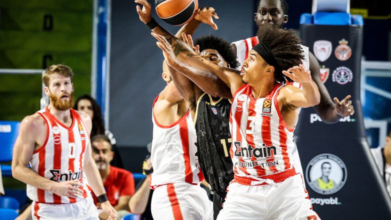 Ο Ολυμπιακός υποδέχεται τη Μονακό του Σπανούλη στο ΣΕΦ Ο Ολυμπιακός υποδέχεται τη Μονακό του Σπανούλη στο ΣΕΦ