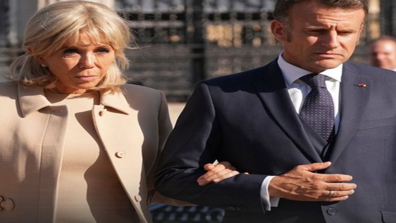 «Είναι συντετριμμένη»: Η κόρη της Μπριζίτ Μακρόν ξέσπασε στο δικαστήριο «Είναι συντετριμμένη»: Η κόρη της Μπριζίτ Μακρόν ξέσπασε στο δικαστήριο