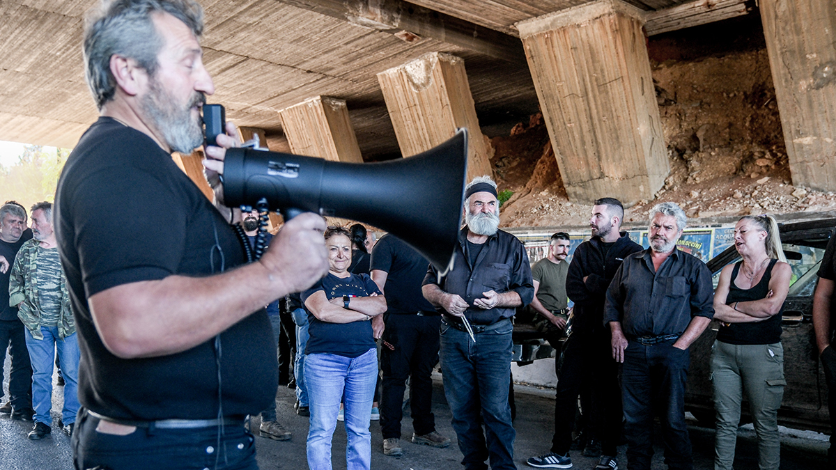 Χανιά: Οι αγρότες απέκλεισαν τον ΒΟΑΚ – «Όλοι γνώριζαν τι συνέβαινε με τον ΟΠΕΚΕΠΕ»