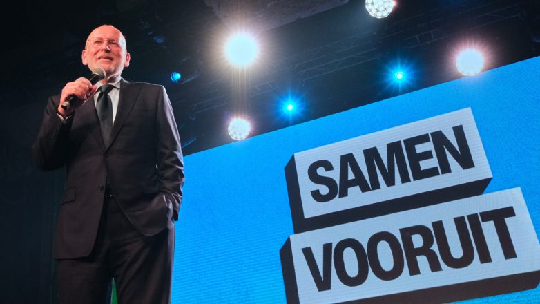 Ολλανδία: Ο πρώην Επίτροπος Τίμερμανς παραιτείται από αρχηγός κόμματος Ολλανδία: Ο πρώην Επίτροπος Τίμερμανς παραιτείται από αρχηγός κόμματος