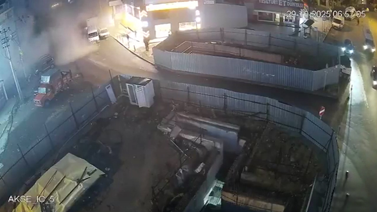 Η στιγμή που καταρρέει η επταώροφη πολυκατοικία στο Κοτζάελι της Νικομήδειας