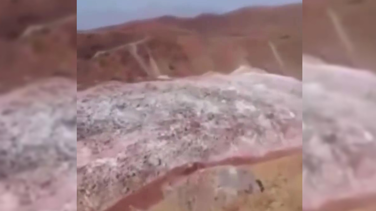 Παγετώνας μήκους 2 χλμ. αποκολλήθηκε και έπεσε σε φαράγγι