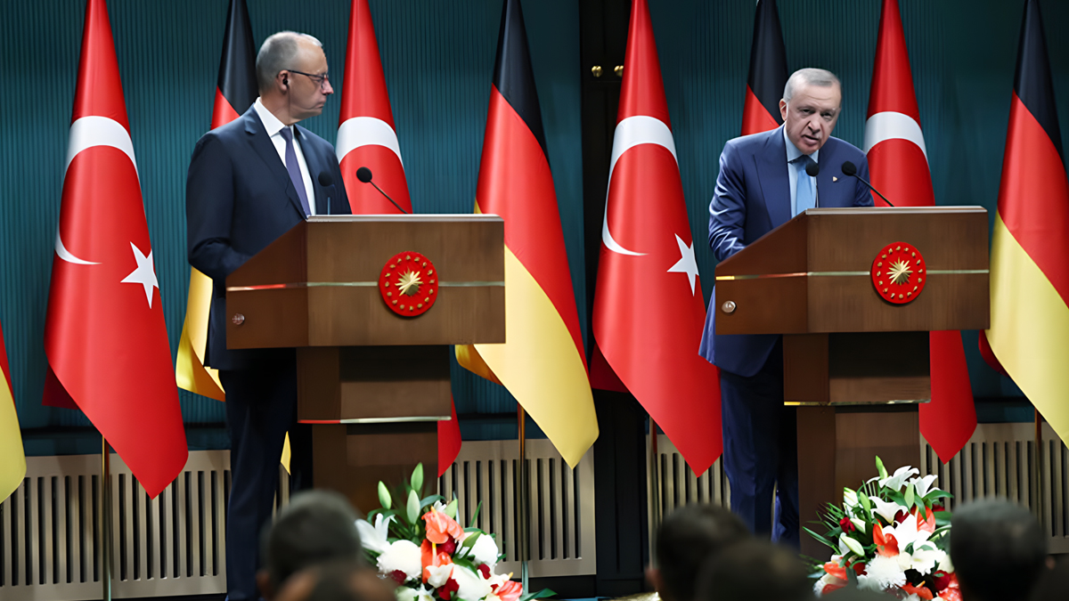 Κόντρα κορυφής Μερτς – Ερντογάν στην Άγκυρα