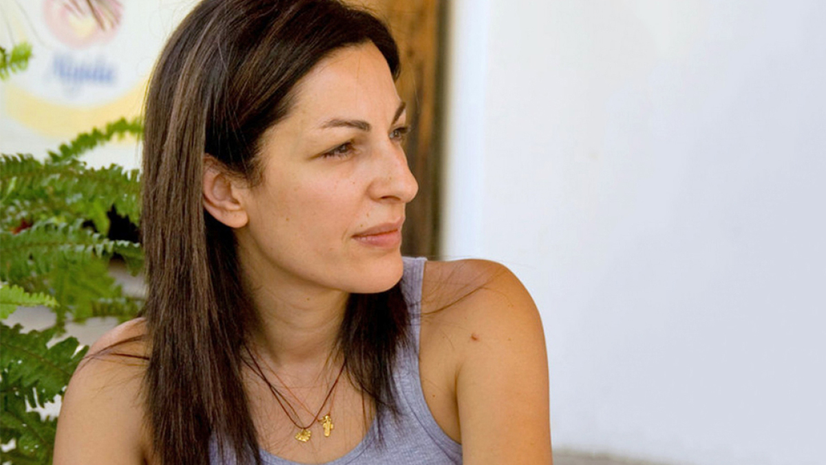 Μυρσίνη Λοΐζου κατά «Καθημερινής» και Ανδρέα Δρυμιώτη: «Ψευδείς και χυδαίες αναφορές στο πρόσωπό μου»