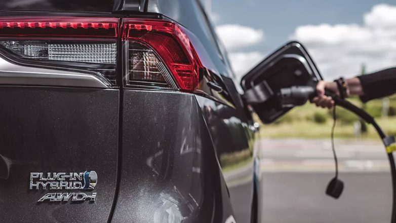 Η Γερμανία σκέφτεται να κάνει υποχρεωτική την φόρτιση των Plug-in υβριδικών μοντέλων Η Γερμανία σκέφτεται να κάνει υποχρεωτική την φόρτιση των Plug-in υβριδικών μοντέλων