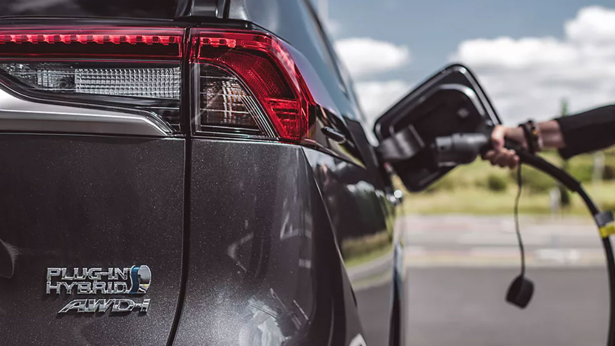 Η Γερμανία σκέφτεται να κάνει υποχρεωτική την φόρτιση των Plug-in υβριδικών μοντέλων