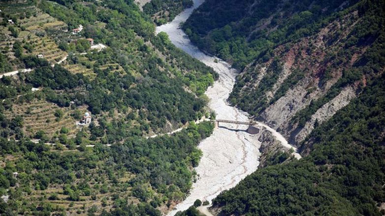 Παπασταύρου: Έργα 2,5 δισ. ευρώ κατά της λειψυδρίας Παπασταύρου: Έργα 2,5 δισ. ευρώ κατά της λειψυδρίας