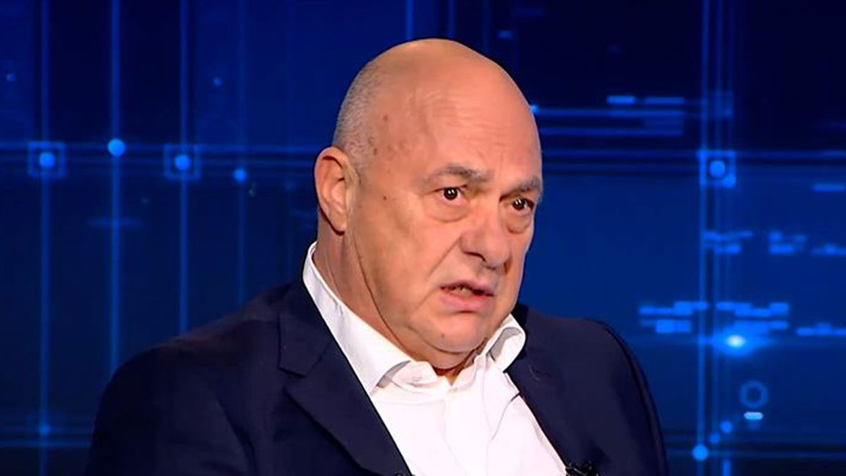 Αχιλλέας Μπέος: «Έχω συνευρεθεί ερωτικά με μαύρη – Με θεωρείτε ρατσιστή μετά από αυτά;»