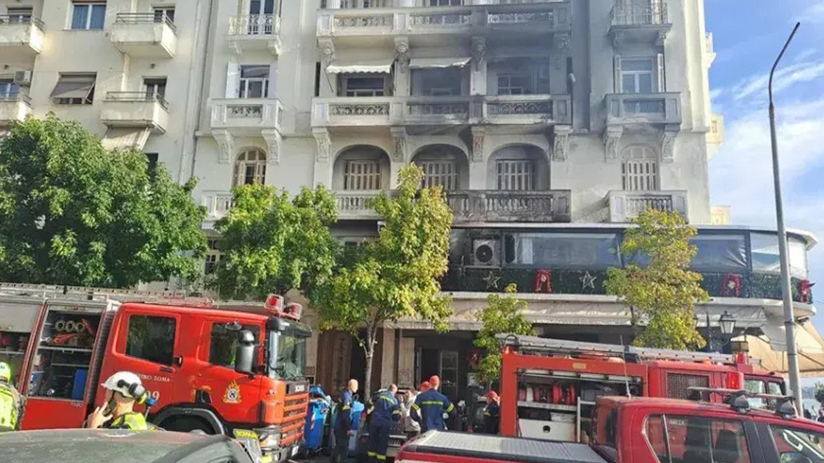 Θεσσαλονίκη: Μεγάλη φωτιά σε κατάστημα εστίασης στη Λεωφόρο Νίκης