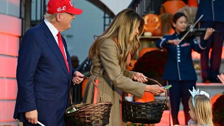 Σε εορταστικό κλίμα Halloween ο Λευκός Οίκος