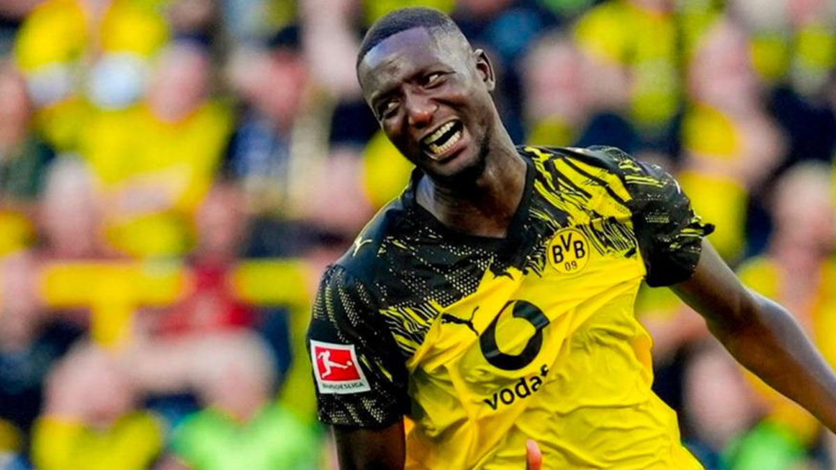 Γερμανία: Στη δεύτερη θέση η Ντόρτμουντ, 1-0 την Άουγκσμπουργκ