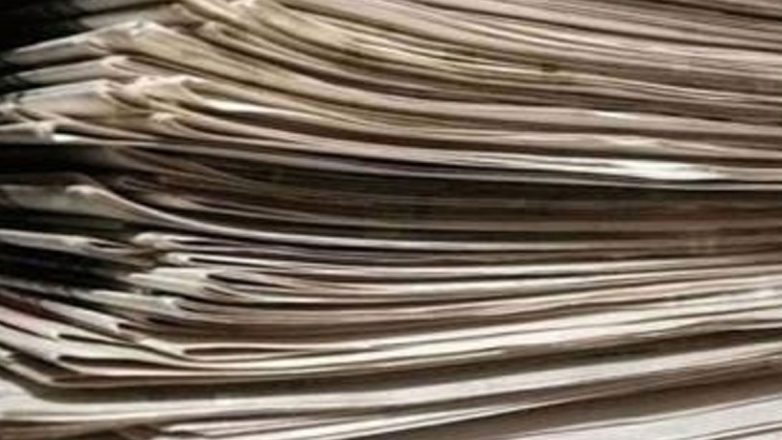 Τα πρωτοσέλιδα και τα οπισθόφυλλα των κυριακάτικων εφημερίδων