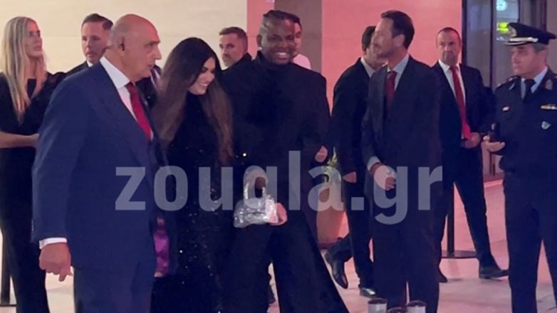 Αποχώρησε η Κίμπερλι Γκίλφοϊλ από το «Grand Hyatt» Αποχώρησε η Κίμπερλι Γκίλφοϊλ από το «Grand Hyatt»