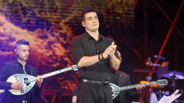 Ο Γιώργος Κακοσαίος έκανε πρεμιέρα ως «πρώτο όνομα» – «Δεν νιώθω ότι τα έχω καταφέρει ακόμα» Ο Γιώργος Κακοσαίος έκανε πρεμιέρα ως «πρώτο όνομα» – «Δεν νιώθω ότι τα έχω καταφέρει ακόμα»