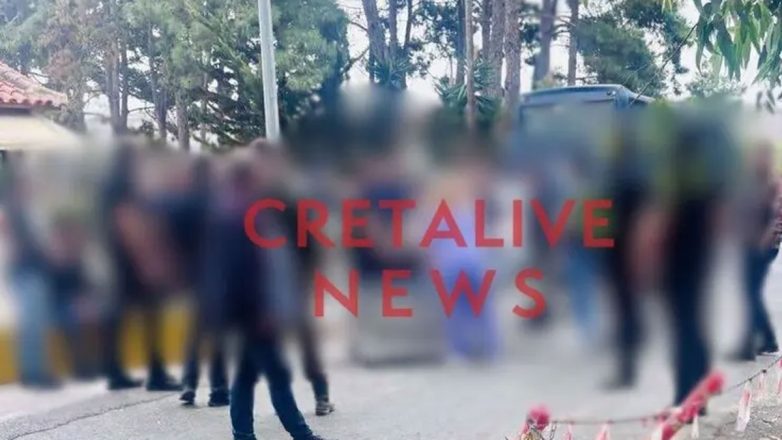 Σκηνές αρχαίας τραγωδίας στο Βενιζέλειο Νοσοκομείο όπου μεταφέρθηκαν τα θύματα του μακελειού Σκηνές αρχαίας τραγωδίας στο Βενιζέλειο Νοσοκομείο όπου μεταφέρθηκαν τα θύματα του μακελειού