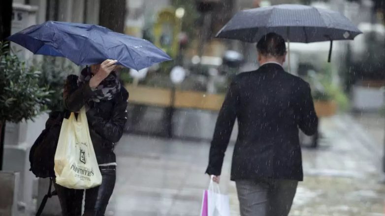 Καιρός: Καταιγίδες και βροχές σήμερα Κυριακή