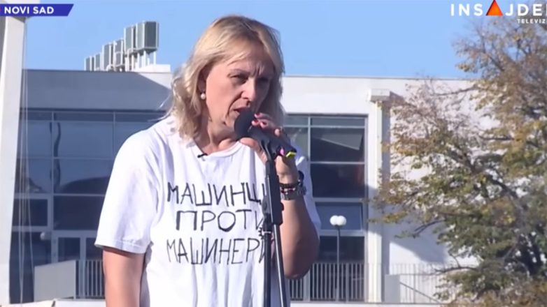 Σερβία: Σε απεργία πείνας η μητέρα θύματος του Νόβι Σαντ — ένταση μπροστά στο κοινοβούλιο Σερβία: Σε απεργία πείνας η μητέρα θύματος του Νόβι Σαντ — ένταση μπροστά στο κοινοβούλιο