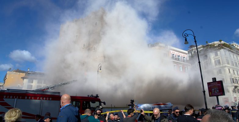 Ρώμη: Η στιγμή της κατάρρευσης του ιστορικού Πύργου Κόντι