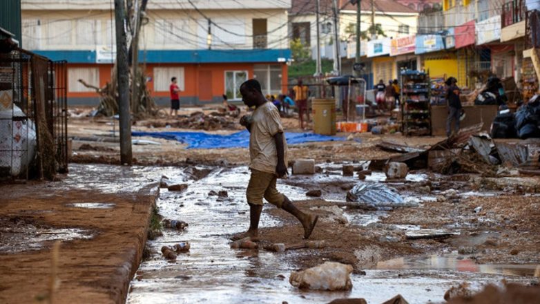 Τζαμάικα: Γαλλικό πολεμικό πλοίο παρέδωσε 40 τόνους ανθρωπιστικής βοήθειας Τζαμάικα: Γαλλικό πολεμικό πλοίο παρέδωσε 40 τόνους ανθρωπιστικής βοήθειας