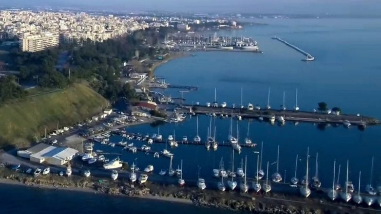 Δυναμικές κινητοποιήσεις στην Καλαμαριά κατά της παραχώρησης της μαρίνας Αρετσούς σε ιδιώτη