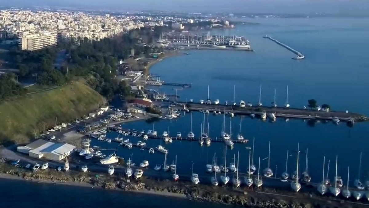 Δυναμικές κινητοποιήσεις στην Καλαμαριά κατά της παραχώρησης της μαρίνας Αρετσούς σε ιδιώτη