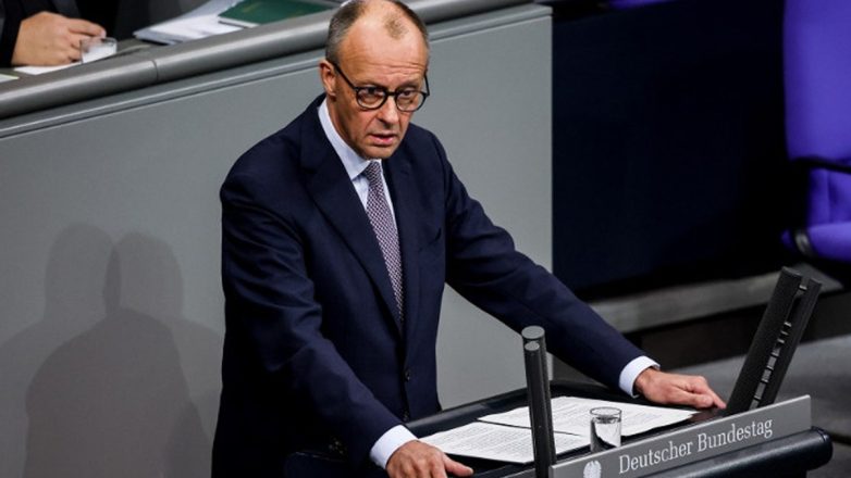 Γερμανία: Ο Μερτς προσκαλεί τον πρόεδρο της Συρίας για συνομιλίες σχετικά με τον επαναπατρισμό προσφύγων Γερμανία: Ο Μερτς προσκαλεί τον πρόεδρο της Συρίας για συνομιλίες σχετικά με τον επαναπατρισμό προσφύγων