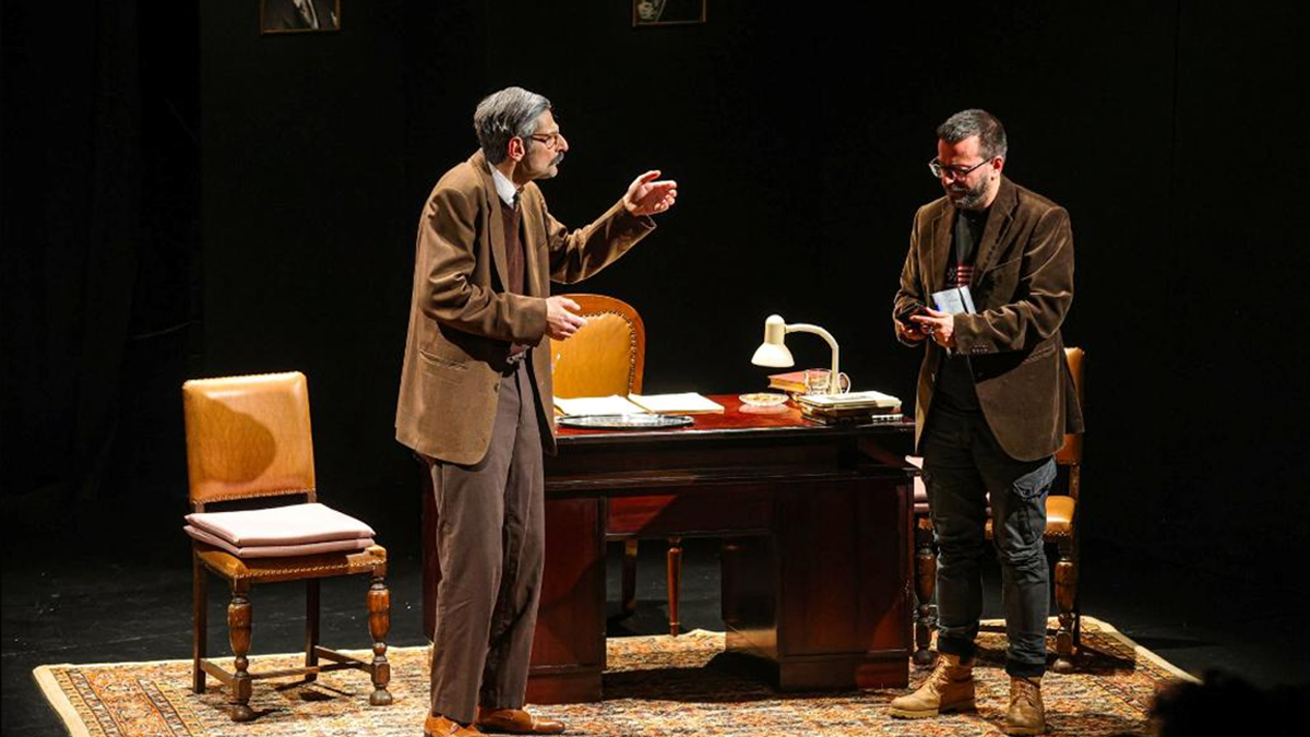 «Ντίνος Χριστιανόπουλος – Το Ταγκαλάκι» του Αντώνη Μποσκοΐτη, με τον Χάρη Φλέουρα στο θέατρο «Arroyo»