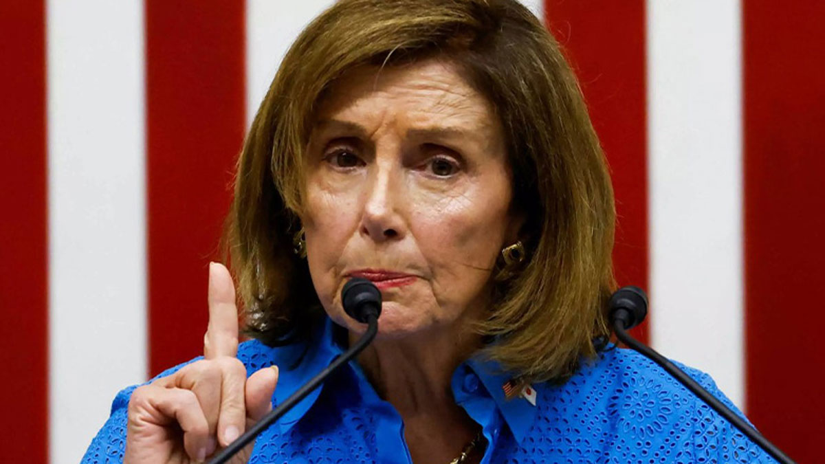 Πελόζι κατά Τραμπ: «Είναι ένα άθλιο πλάσμα, το χειρότερο πάνω στη Γη»