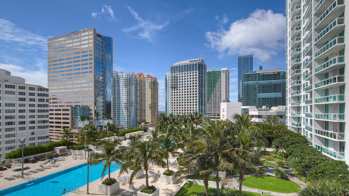 ΗΠΑ: Εφετείο έκρινε ότι η Φλόριντα μπορεί να απαγορεύσει σε Κινέζους πολίτες να αγοράζουν ακίνητα και γη