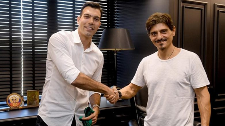 Γιαννακόπουλος: «Τα βρήκαμε και με Σλούκα, τώρα μένει να πάρουμε και έναν ψηλό που έχουμε 12 και είναι όλοι τραυματίες»!