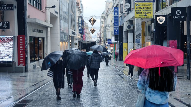 Ραγδαία επιδείνωση του καιρού με ισχυρές καταιγίδες Ραγδαία επιδείνωση του καιρού με ισχυρές καταιγίδες