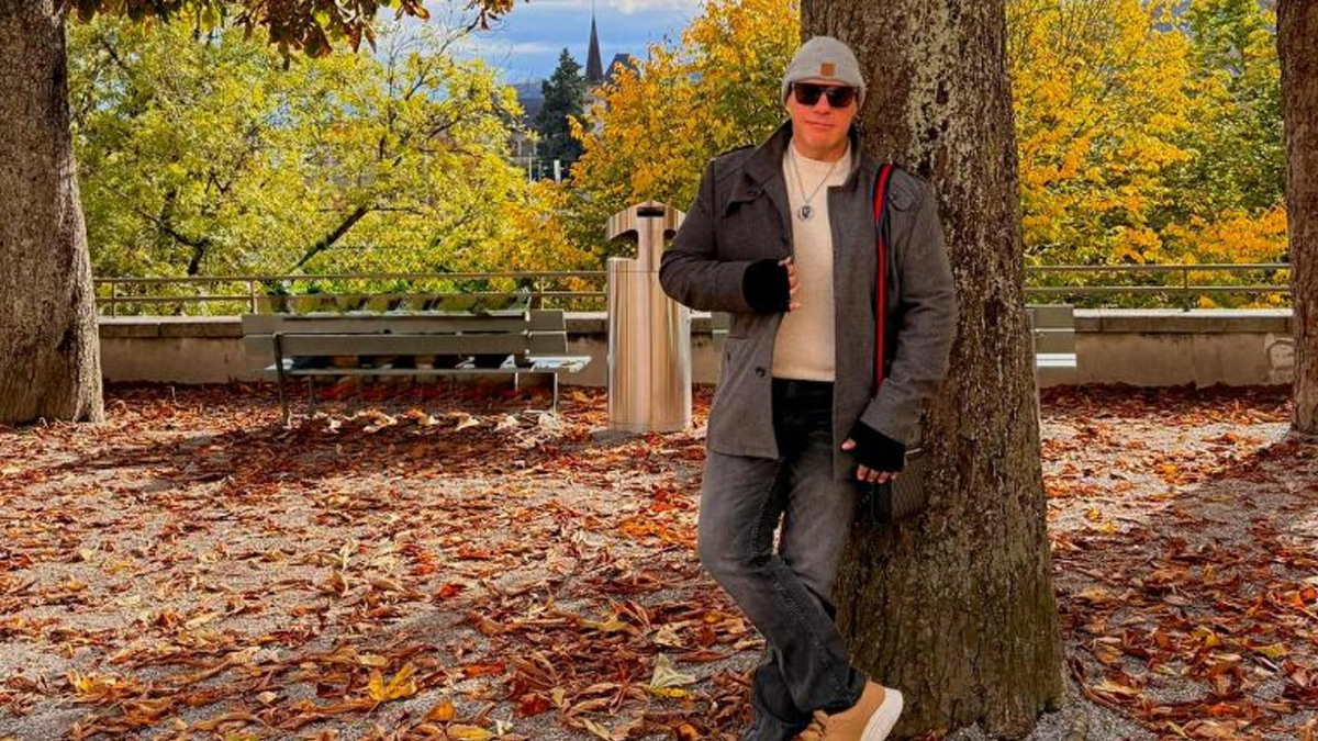 Ο Γιάννης Βλασερός έγινε Arden Vox και μαζί με το ΑΙ δημιούργησαν το TSOTCO!